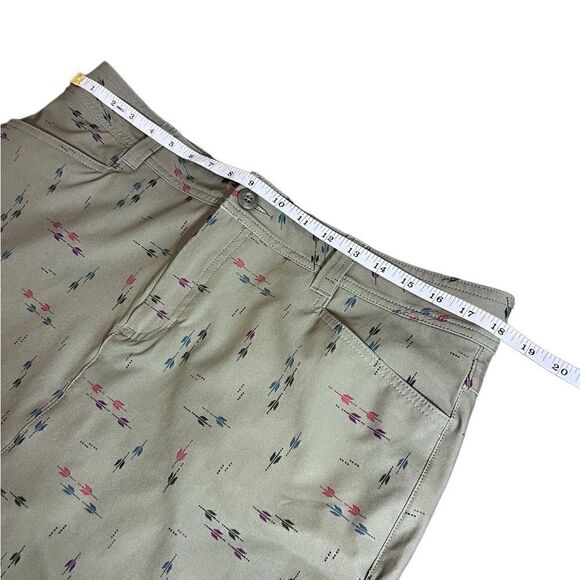 Eddie Bauer Womens Skort olive green Adventurer 2.0 Active size 12 - Picture 9 of 12